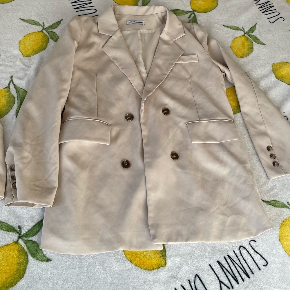 Two blazers - Picture 5 of 5